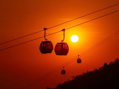 Sốt rần rần khoảnh khắc hoàng hôn đẹp siêu thực tại núi Bà Đen 