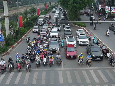 Văn hóa giao thông ngày Tết: Những câu chuyện “đến hẹn lại nóng”