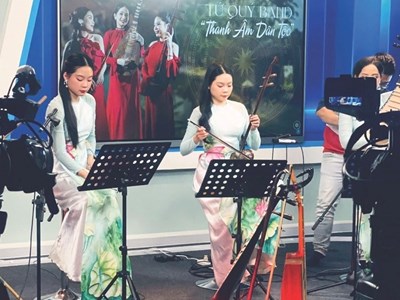 Mạng xã hội: “Siêu kênh” lan tỏa các sản phẩm văn hóa