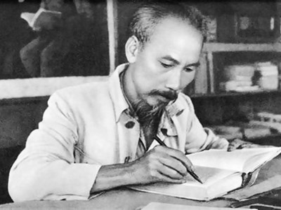 Chủ tịch Hồ Chí Minh viết thư kêu gọi Tổng khởi nghĩa (1945)