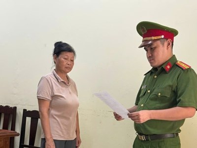 Hơn 482 triệu đồng tiền ăn học sinh bị giữ lại: Lần theo những khoản giá nâng khống