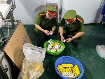 Vụ 1,2 triệu sản phẩm viên sủi: Ba tên sản phẩm người mua cần đối chiếu