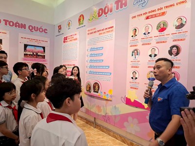 Thiếu nhi Việt Nam vững bước tiến vào kỷ nguyên mới