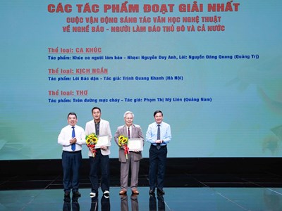 Trao 30 giải sáng tác văn học, nghệ thuật về nghề báo, người làm báo