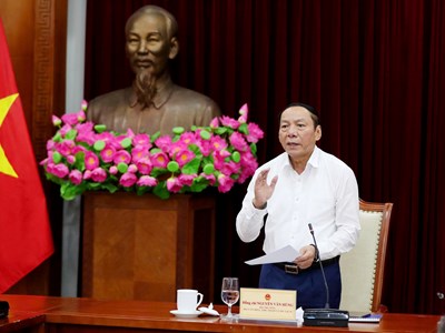 Làm ngay, làm nhanh, làm với tinh thần phục vụ nhân dân dịp 2.9 chứ không phải ban phát, xin cho