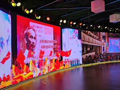 Trải nghiệm công nghệ, ánh sáng chưa từng có tại Triển lãm Thành tựu đất nước