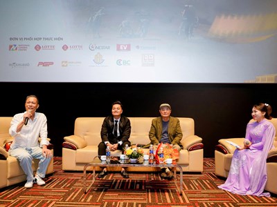 Khán giả vẹn nguyên cảm xúc sau 15 năm ra mắt “Mùi cỏ cháy“