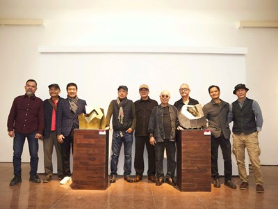 Triển lãm hội họa điêu khắc của Đinh Phong 