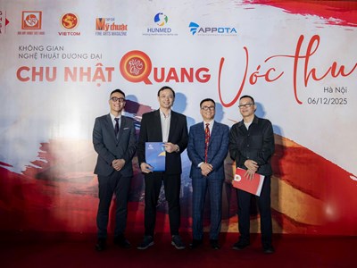 Không gian nghệ thuật của Chu Nhật Quang gây chú ý với tranh sơn mài tiền tỉ