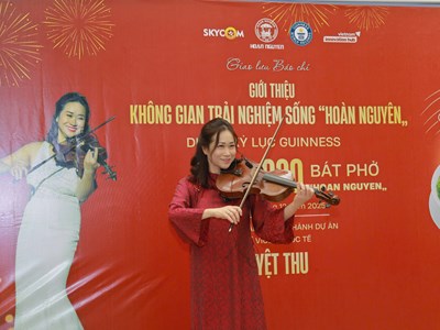 Nghệ sĩ viola Nguyệt Thu và hành trình lan tỏa nghệ thuật – ẩm thực – yêu thương
