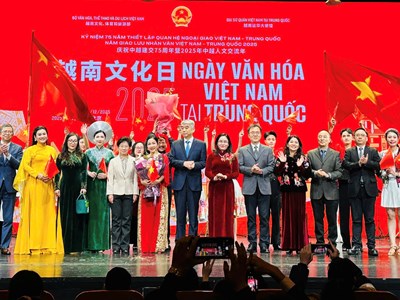 Rực rỡ sắc màu văn hoá Việt Nam tại Trung Quốc
