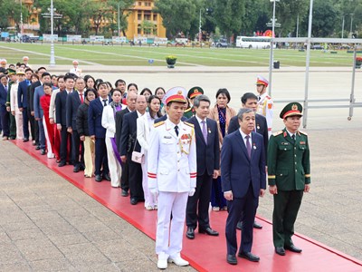Các điển hình tiêu biểu báo công dâng Bác