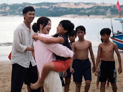 Phim Tết “Báu vật trời cho” khai thác chủ đề lừa tiền đại gia