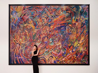 Sau thời gian ở ẩn, CAT - Đào Anh Thơ ra mắt loạt tranh sơn mài khổ lớn