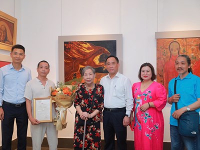 Bổ sung tác phẩm giá trị cho Bảo tàng Mỹ thuật Việt Nam