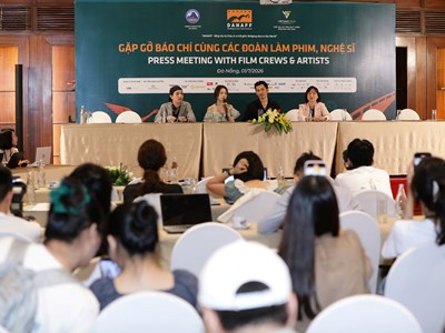 Đa sắc màu điện ảnh tại chương trình Gặp gỡ đoàn làm phim với báo chí của DANAFF IV