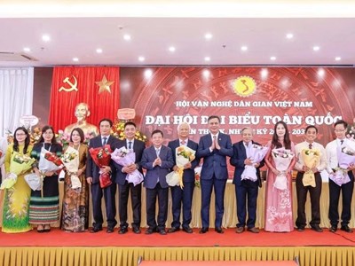 GS.TS Lê Hồng Lý tái đắc cử Chủ tịch Hội Văn nghệ dân gian Việt Nam