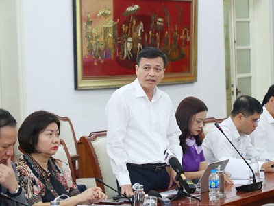 Tiếp tục hoàn thiện thể chế quản lý phim trên không gian mạng