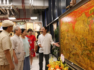 Khai mạc Không gian nghệ thuật tranh sơn mài của họa sĩ Trương Trung