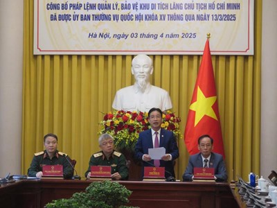 Công bố Pháp lệnh Quản lý, bảo vệ khu di tích lăng Chủ tịch Hồ Chí Minh