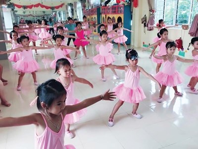 Tổ chức hoạt động vui chơi, giải trí lành mạnh cho trẻ em, học sinh dịp hè