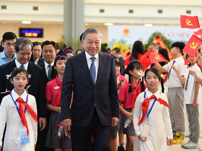 Hàng triệu con tim chung một cảm xúc thiêng liêng, phấn khởi, tự hào