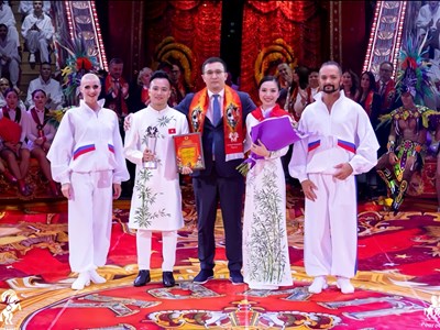 “Duo Love” toả sáng tại đấu trường Xiếc quốc tế