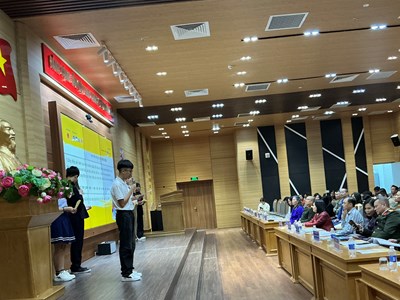 Lắng nghe trẻ em để xây dựng không gian mạng an toàn hơn