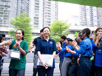 Kết thúc ngày thi thứ nhất tốt nghiệp THPT với tâm lý tự tin