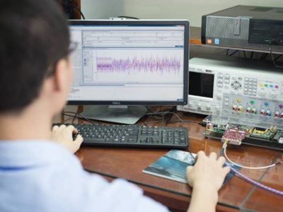 Chương trình đào tạo đại học phải có nội dung về năng lực số và trí tuệ nhân tạo