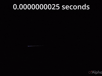 Tự chế camera 2 tỷ khung hình/giây, YouTuber quay được cảnh ánh sáng chuyển động trong không gian