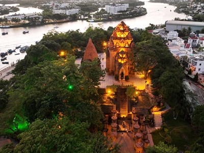 Diễn ra từ ngày 28.4 với nhiều hoạt động văn hóa đặc sắc