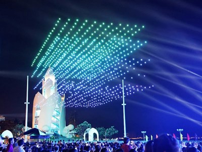 Khai mạc Lễ hội Vịnh Ánh sáng quốc tế Nha Trang 2024