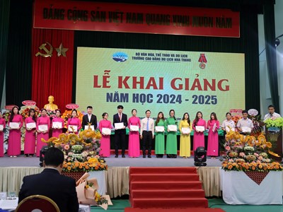 Trường Cao đẳng Du lịch Nha Trang đón gần 1.000 tân sinh viên