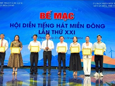Bế mạc Hội diễn Tiếng hát miền Đông lần thứ XXI năm 2024