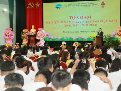 Tọa đàm kỷ niệm 42 năm ngày Nhà giáo Việt Nam 