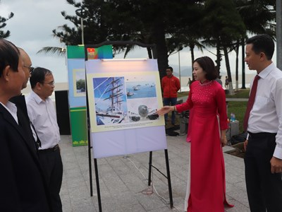 Triển lãm ảnh “Viết tiếp khúc quân hành”