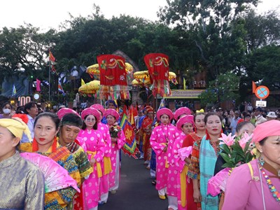 Lễ hội Tháp Bà Ponagar 2025: Hành trình về miền tâm linh huyền diệu