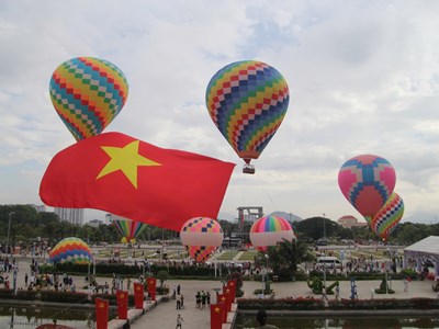 Ninh Thuận khai mạc Tuần Văn hóa, Thể thao, Du lịch và Ẩm thực 2025