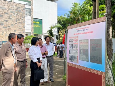 Gia Lai: Triển lãm ảnh thành tựu 100 năm Báo chí cách mạng Việt Nam
