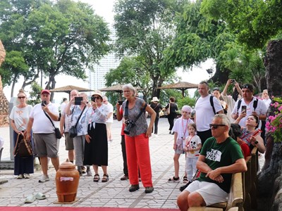 Khánh Hòa đón 3,5 triệu lượt khách trong hai tháng đầu năm 