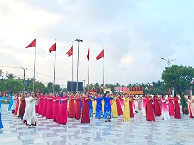 Phụ nữ Gia Lai tích cực tuyên truyền, hướng về ngày hội toàn dân