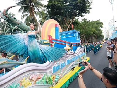 1.500 nghệ sĩ và dàn hoa hậu bùng nổ tại Carnival Festival Biển Khánh Hòa 2026