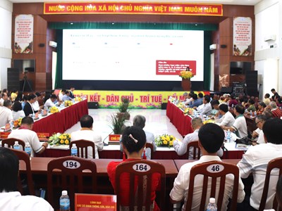 Bảo tồn nghệ thuật làm gốm Chăm gắn với sinh kế cộng đồng