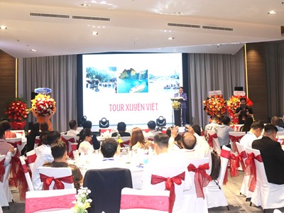 Ra mắt tour du lịch xuyên Việt 39 ngày 38 đêm tại Khánh Hòa