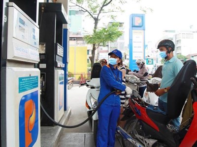 Giá xăng dầu hôm nay 31.8.2025: Chờ kỳ điều chỉnh mới