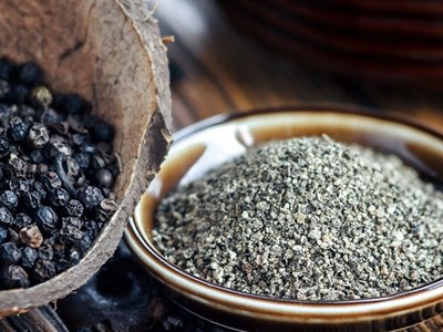 Giá hồ tiêu hôm nay 10.9.2025: Tiếp tục tăng, cán mốc 153.000 đồng/kg