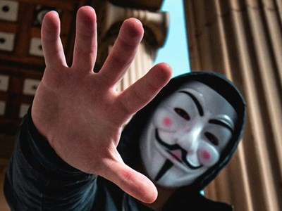 Apple cảnh báo chiến dịch phần mềm gián điệp mới tại Pháp