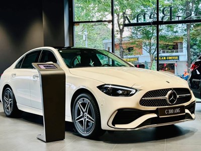 Giá Mercedes C300 tháng 10.2025: Sedan hạng sang tầm 2 tỉ đáng sở hữu