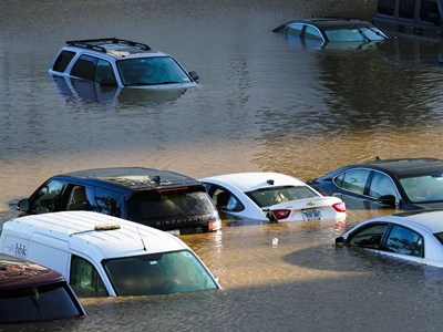 Bí quyết “cứu sống” xe ngập nước: Chuyên gia khuyên đừng tự sửa tại nhà